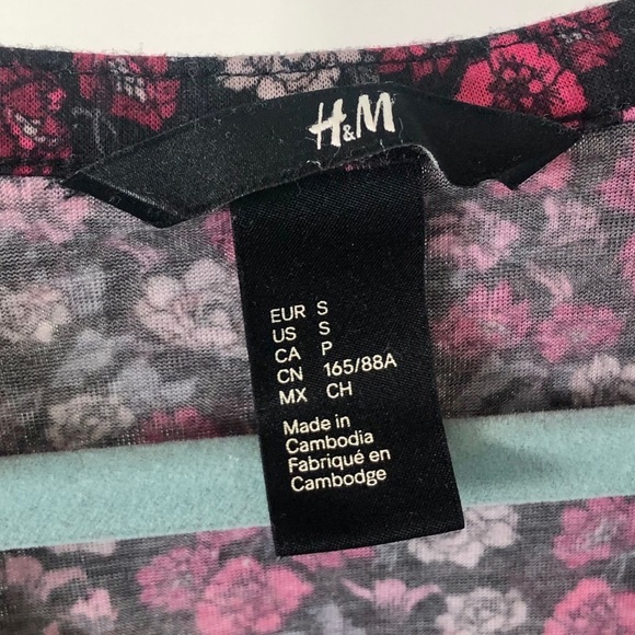 H&M floral print 3/4 sleeve blouse - Picture 5 of 7